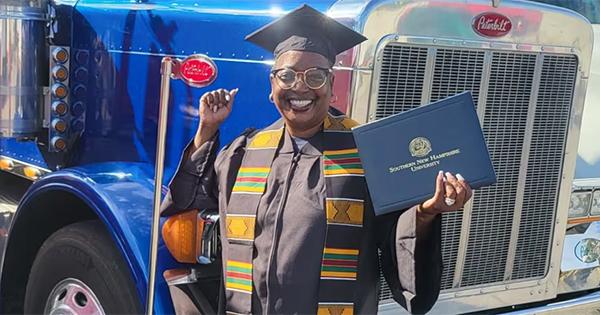 Robyn Roberts graduates college at 63-years-old